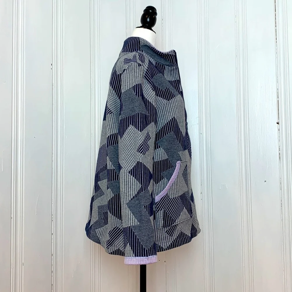 Geometrical lavender, navy and light grey quilted jacket - Picture 2 of 7